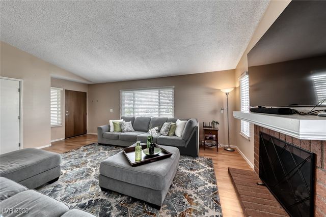 5270 Burnham Avenue, Las Vegas, NV 89119