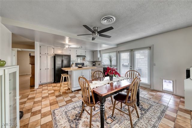 5270 Burnham Avenue, Las Vegas, NV 89119