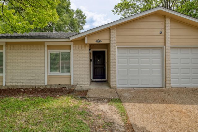 10214 Oak Hollow DR, Austin, TX 78758