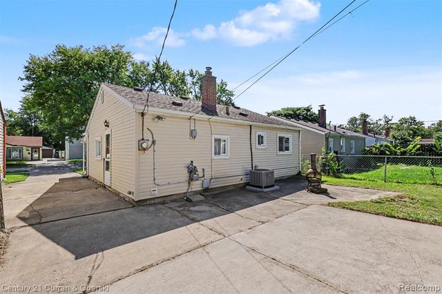 19145 Wall Street, Melvindale, MI 48122