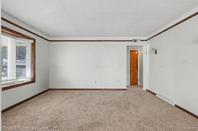 19145 Wall Street, Melvindale, MI 48122