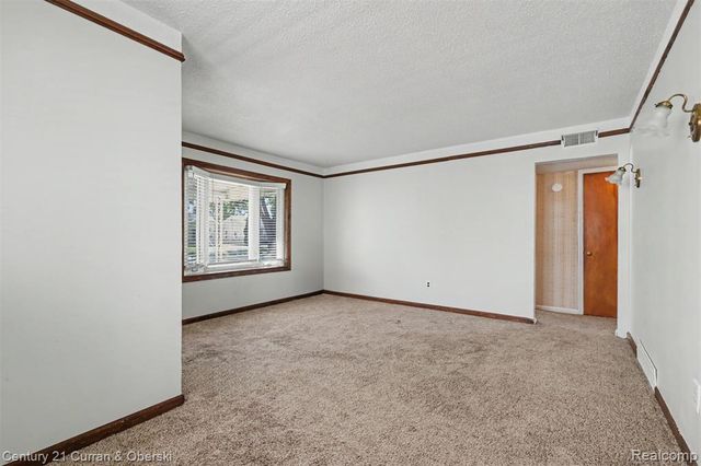 19145 Wall Street, Melvindale, MI 48122