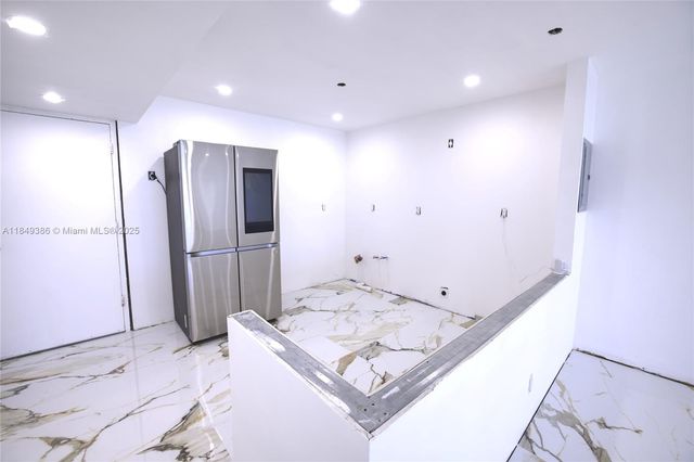 400 N Surf Rd 1002, Hollywood, FL 33019