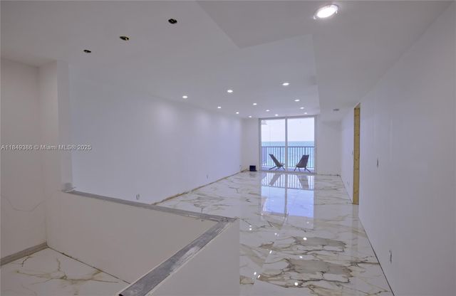400 N Surf Rd 1002, Hollywood, FL 33019
