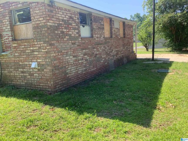 534 1ST STREET SW, Graysville, AL 35073