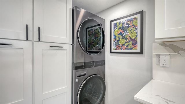 4900 OCEAN BOULEVARD 304, Sarasota, FL 34242