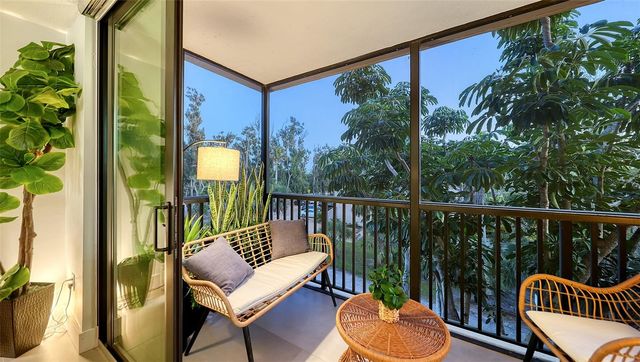 4900 OCEAN BOULEVARD 304, Sarasota, FL 34242