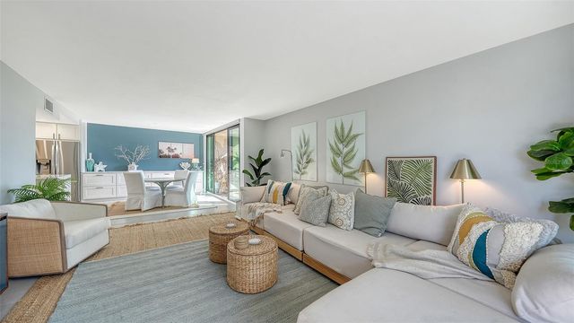 4900 OCEAN BOULEVARD 304, Sarasota, FL 34242