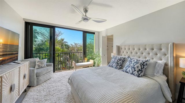 4900 OCEAN BOULEVARD 304, Sarasota, FL 34242