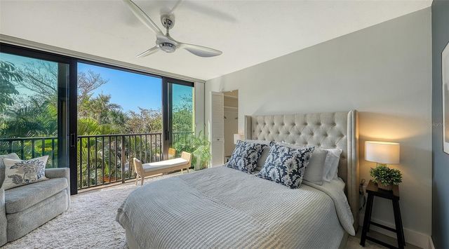 4900 OCEAN BOULEVARD 304, Sarasota, FL 34242