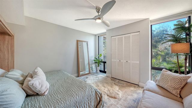 4900 OCEAN BOULEVARD 304, Sarasota, FL 34242