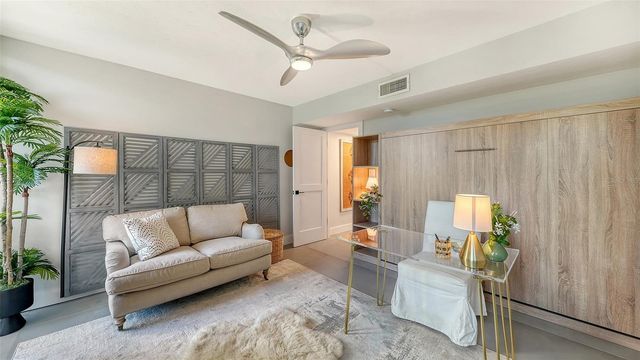 4900 OCEAN BOULEVARD 304, Sarasota, FL 34242