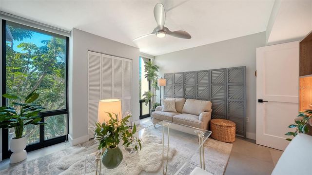 4900 OCEAN BOULEVARD 304, Sarasota, FL 34242