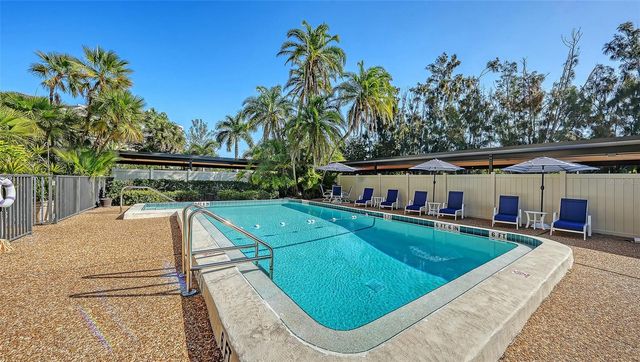 4900 OCEAN BOULEVARD 304, Sarasota, FL 34242