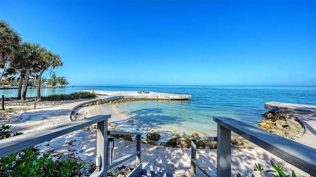 4900 OCEAN BOULEVARD 304, Sarasota, FL 34242