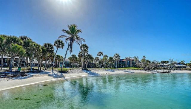 4900 OCEAN BOULEVARD 304, Sarasota, FL 34242