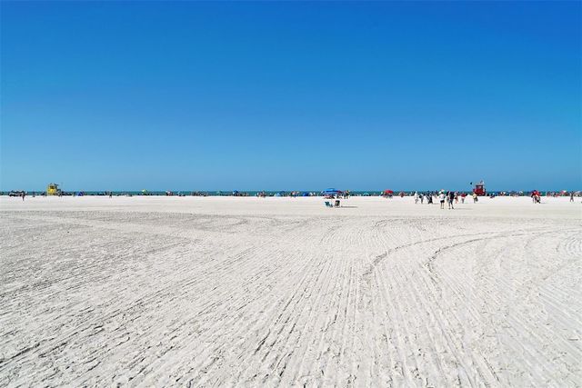 4900 OCEAN BOULEVARD 304, Sarasota, FL 34242