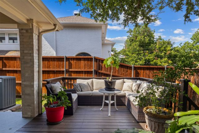 332 Kahala Drive, Dallas, TX 75218