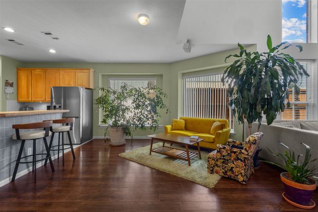 332 Kahala Drive, Dallas, TX 75218