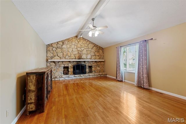 127 Cedar Mill Drive, St Charles, MO 63304