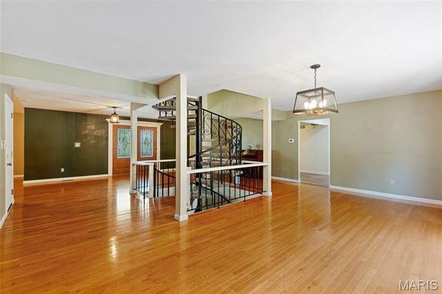 127 Cedar Mill Drive, St Charles, MO 63304