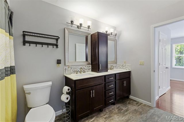 127 Cedar Mill Drive, St Charles, MO 63304