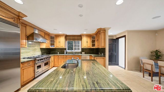 6138 Maryland Drive, Los Angeles, CA 90048