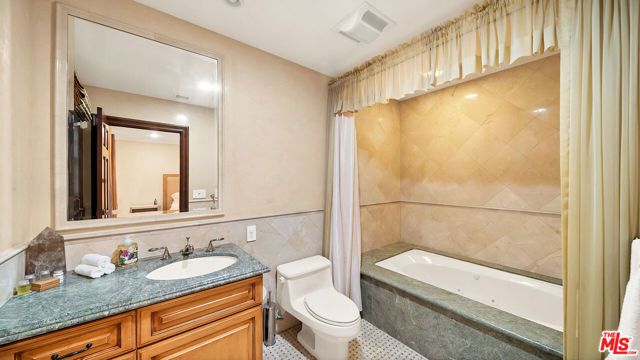 6138 Maryland Drive, Los Angeles, CA 90048