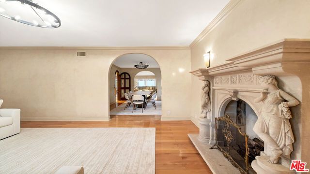 6138 Maryland Drive, Los Angeles, CA 90048