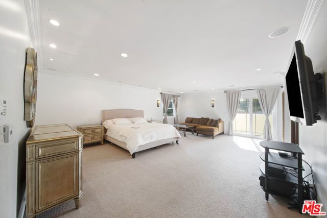 6138 Maryland Drive, Los Angeles, CA 90048