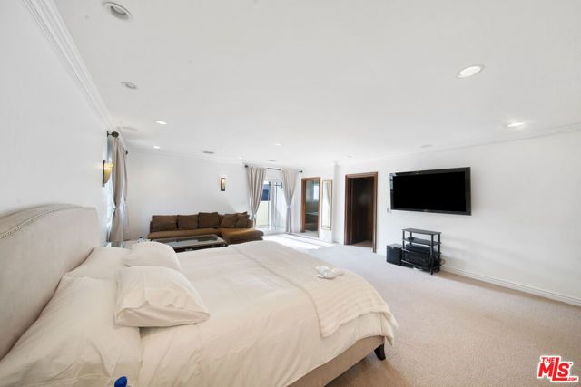 6138 Maryland Drive, Los Angeles, CA 90048