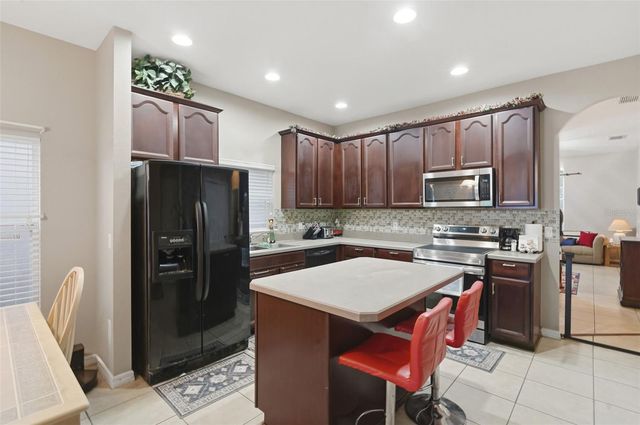 1676 CANOE CREEK FALLS DRIVE, Orlando, FL 32824