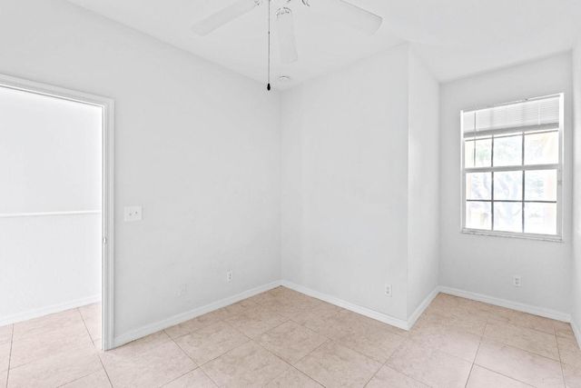 1002 Pipers Cay Drive, West Palm Beach, FL 33415