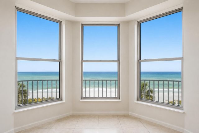 131 Ocean Grande Boulevard 703, Jupiter, FL 33477