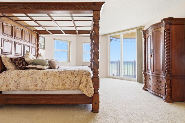 131 Ocean Grande Boulevard 703, Jupiter, FL 33477