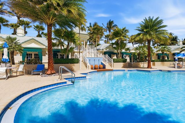 131 Ocean Grande Boulevard 703, Jupiter, FL 33477