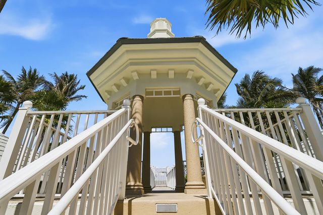 131 Ocean Grande Boulevard 703, Jupiter, FL 33477