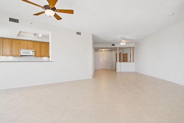 131 Ocean Grande Boulevard 703, Jupiter, FL 33477