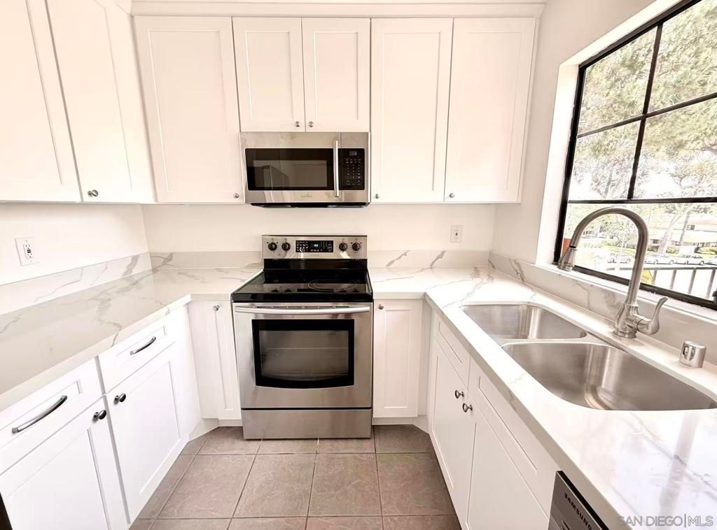 4240 Porte De Merano 71, San Diego, CA 92122 — photo 3