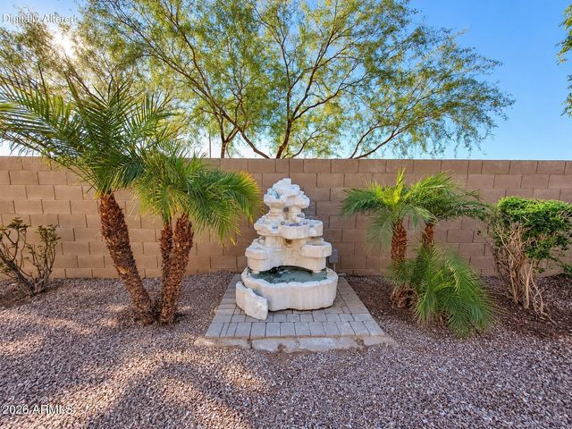 13417 W DESERT MOON Way, Peoria, AZ 85383