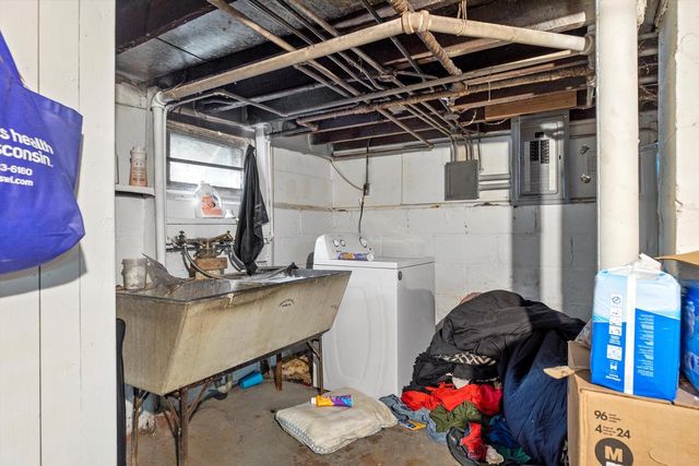 2546 N 53rd STREET, Milwaukee, WI 53210