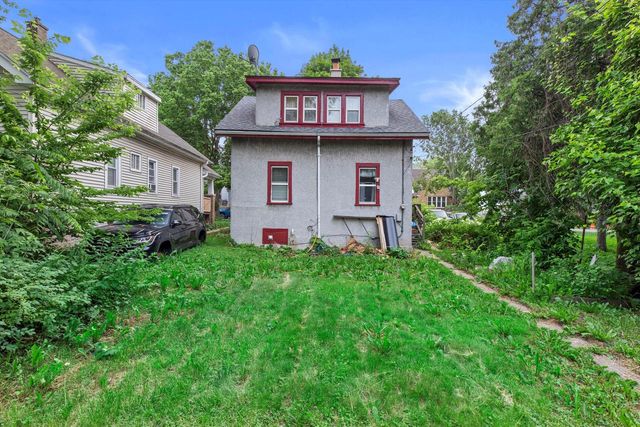 2546 N 53rd STREET, Milwaukee, WI 53210