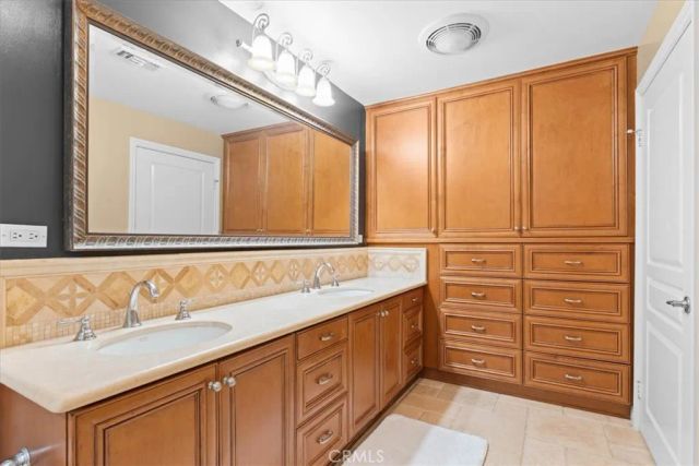 3160 Watermarke, Irvine, CA 92612