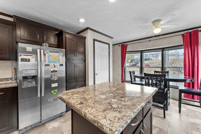 66 Kelly Road, Chaska, MN 55318