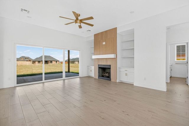 5488 NE Minnow Ln, Elgin, OK 73538