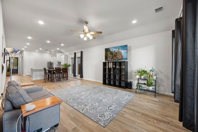 1113 Mulberry Oak LN, Georgetown, TX 78628