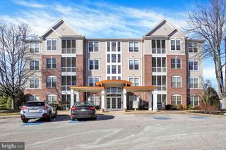 1010 CREST WAY #304, York, PA 17403
