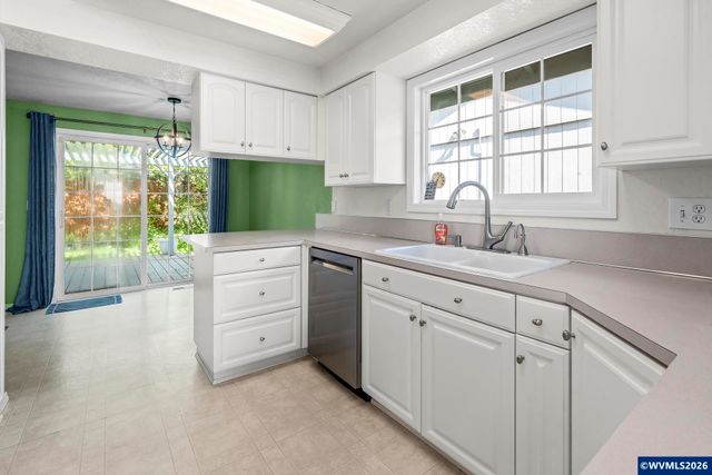 4653 Sunflower Wy NE, Salem, OR 97305