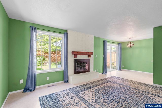 4653 Sunflower Wy NE, Salem, OR 97305