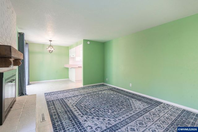 4653 Sunflower Wy NE, Salem, OR 97305